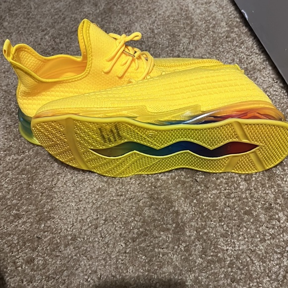 Brand new never worn - Picture 2 of 2